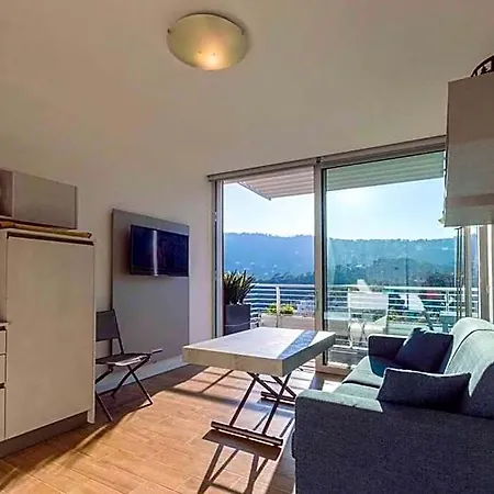 Exclusive With Sea View Apartmán