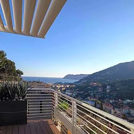 Exclusive With Sea View Apartmán