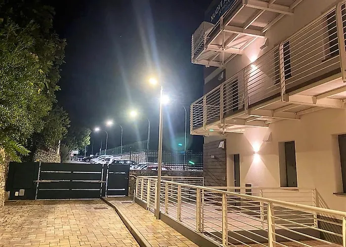Exclusive With Sea View Apartament